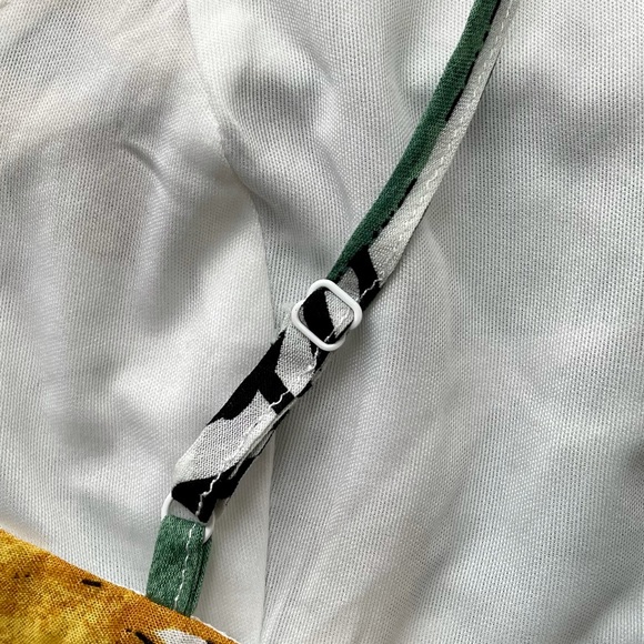 Dress Day Tropical Adjustable Cross Strap Crop Halter Top - Picture 5 of 6